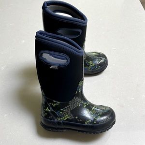 Bogs winter boot - size 10 - little kid